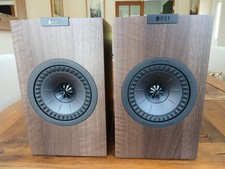 KEF Q1 Meta Bookshelf Speakers. Immaculate Condition.