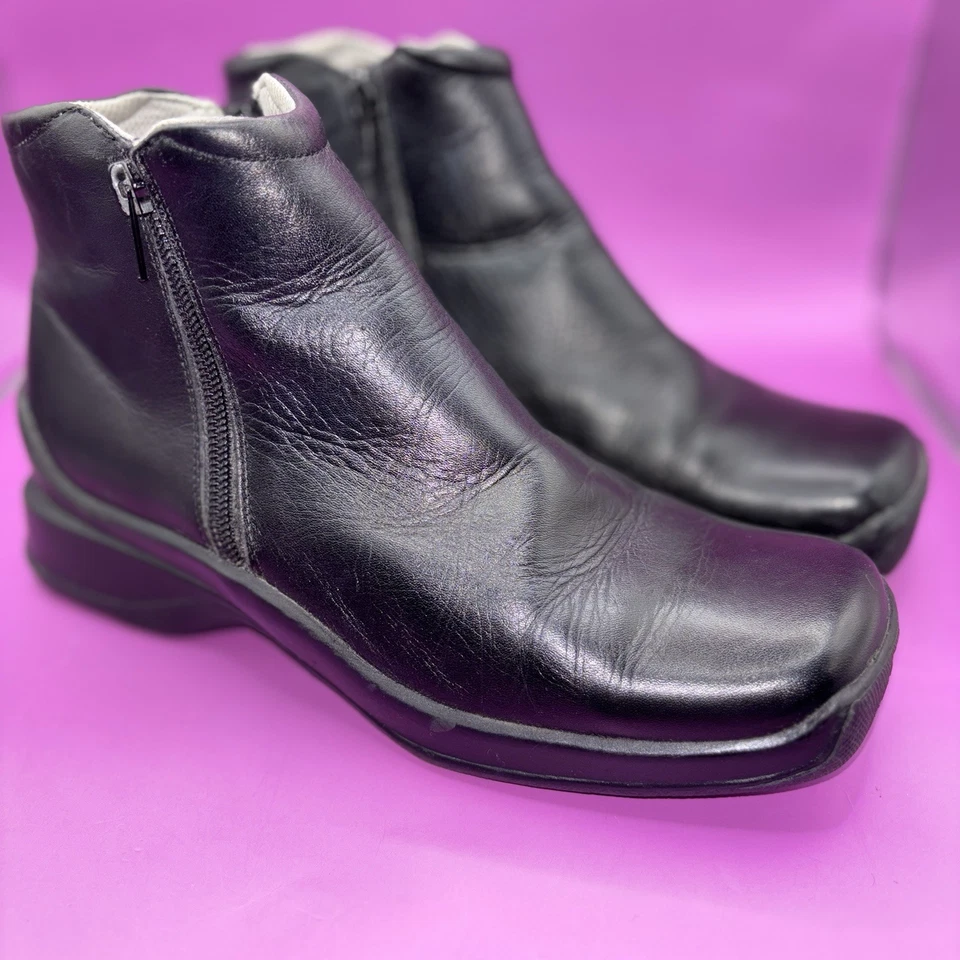 WANTED Tease Black Ankle Boots Women’s Size 8.5 M MSRP $69.99! (0157) - Image 2 of 4