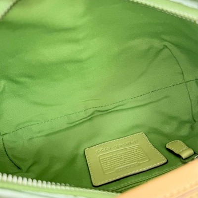 Rare Coach Ladybug Optic Green Canvas Bag w/Charm 26×16cm 2005