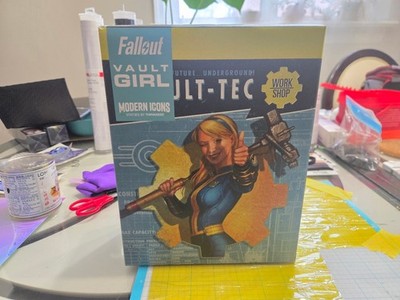 Fallout Vault Girl Statue Modern Icons #7 ThinkGeek exclusive