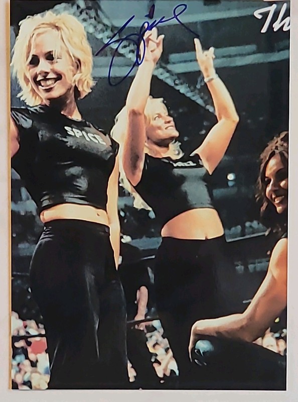 NITRO GIRL SPICE signed 5 X 7  photo WCW WWE DIVA WWF professional wrestling
