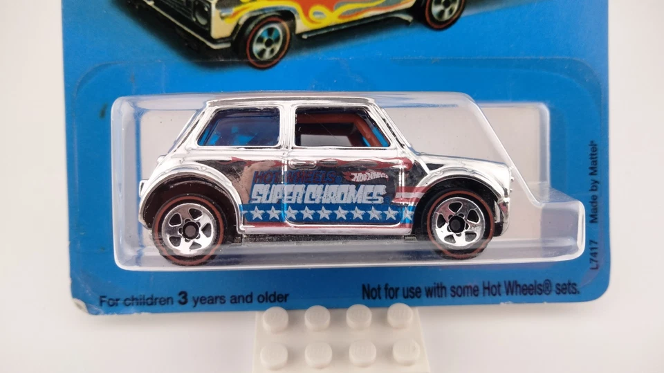 风火轮 - 超级铬 - 莫里斯迷你 COOPER - 红线 2006 — 第 2/4 张图片