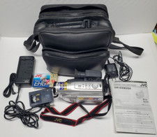 JVC GR-SXM520U Super VHS-C Compact VHS Camcorder TESTED NO Battery Tapes Bag