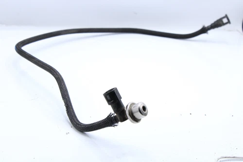 2001- 2010 pt cruiser  2.4L  Fuel pipe hose pressure regulator LMD466 oem d66