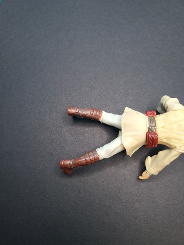 Obi-Wan Kenobi Attack Of The Clones, Coruscant Chase, 2002 Action Figure - Picture 9 of 21