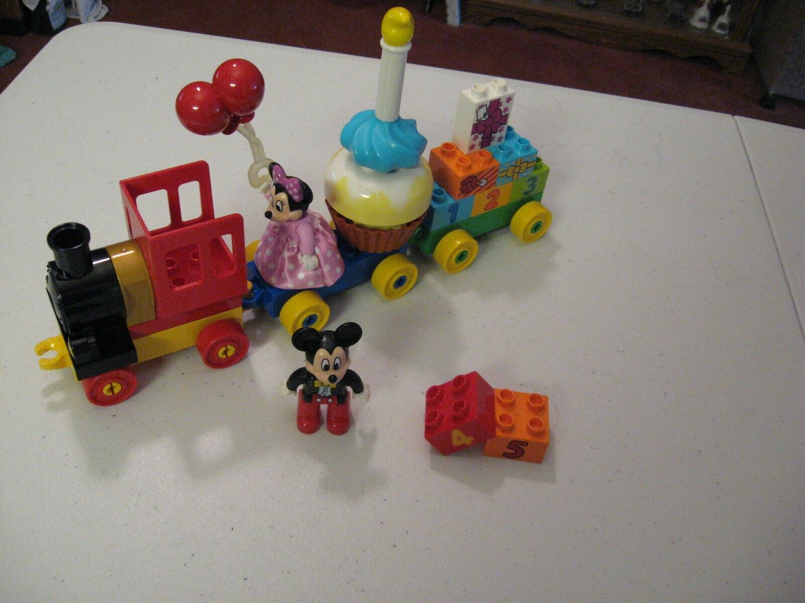 Lego Duplo Toddler Building Set #10597 Mickey & MInnie Birthday Parade Complete