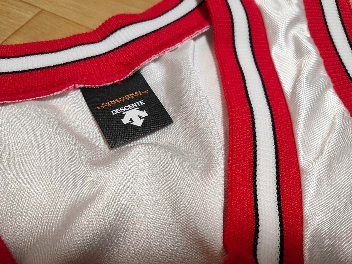 DESCENTE SHOHOKU 10 ユニフォーム レッドおまけつき XL】THE FIRST SLAM DUNK 湘北ユニフォームセット（宮城リョータ