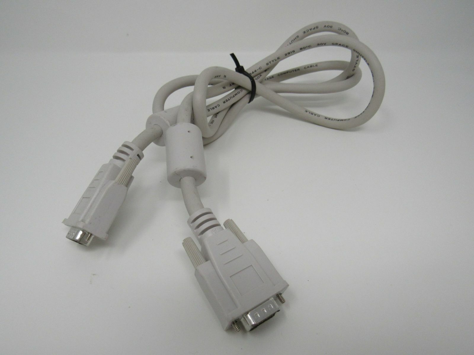 Standard VGA Computer Monitor Cable HD15 4.5ft Male