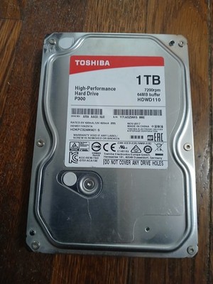 Toshiba P300 HDWD110 1TB 3.5'' SATA III HDD 