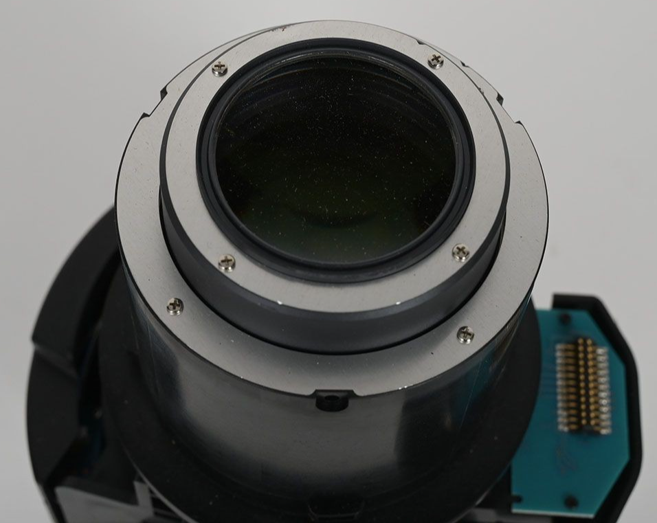 Epson ELPLM08 Middle-Throw Zoom Projector Lens in great working