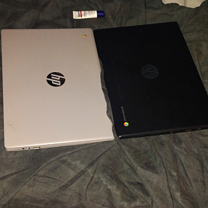 2 hp Chrobooks Near To Perfect Condition