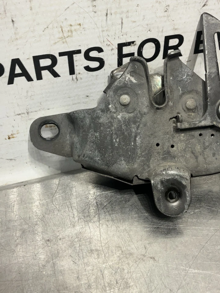 1991-1995 TOYOTA 4RUNNER FRONT HOOD LOCK LATCH OEM - Image 2 of 4