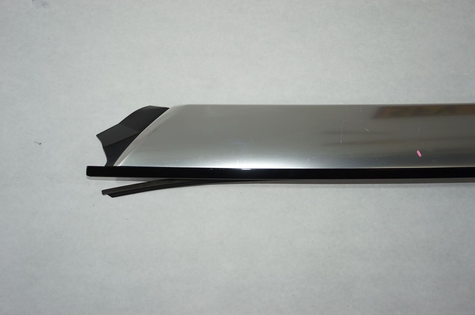 Audi R8 Spyder 2011-2015 Right Pillar cover molding
