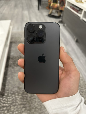 iPhone 14 Pro with Tiktok and Capcut Downloaded