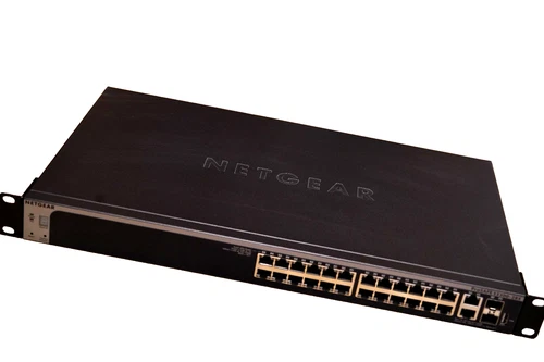 NETGEAR ProSafe S3300-28X 28-Port Smart Managed Switch Stapelbar