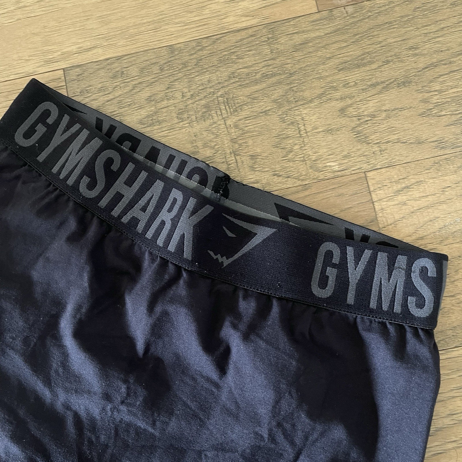 Gymshark Women’s Seamless Workout Leggings Capris Athletic Black Gray Size Small