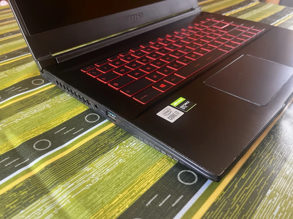 Notebook MSI GF63 thin 10SC - 15,6" FHD Nero - Usato - Immagine 4 di 4