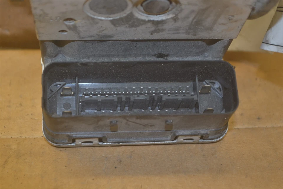 Volkswagen Touareg Lux 2012 AT ABS control de bomba OEM 7P0614517J módulo 741-11C1 Foto 3 de 4