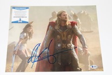 CHRIS HEMSWORTH HAND SIGNED 'THE AVENGERS' THOR 11X14 PHOTO BECKETT BAS COA