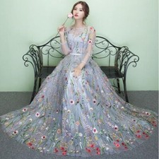 Vintage A-line Wedding Dresses Long Sleeves Tulle Floral Embroidery Bridal Gowns