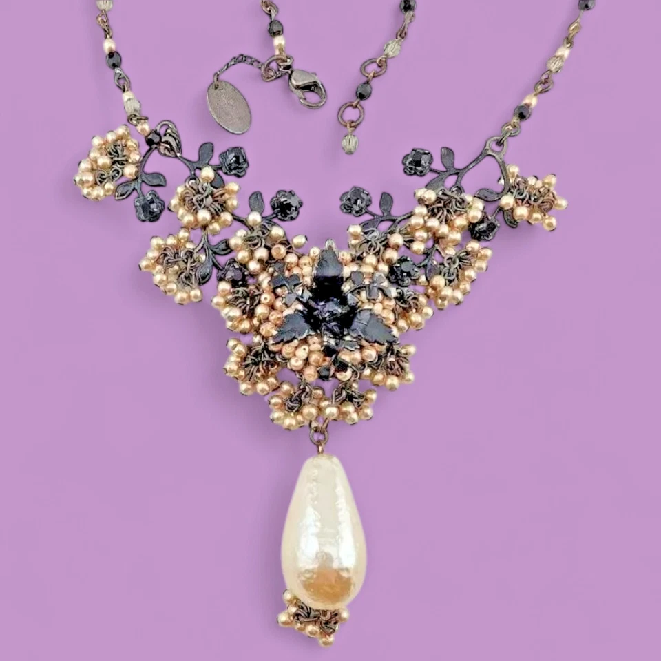 ERICKSON BEAMON vtg Necklace Faux Pearl Black Enamel Flower Bib Choker B5