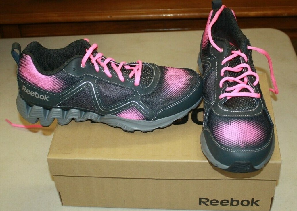 NIB REEBOK ZIGKICK WILD M46861 SIZE YOUTH PINK/GRAY FREE