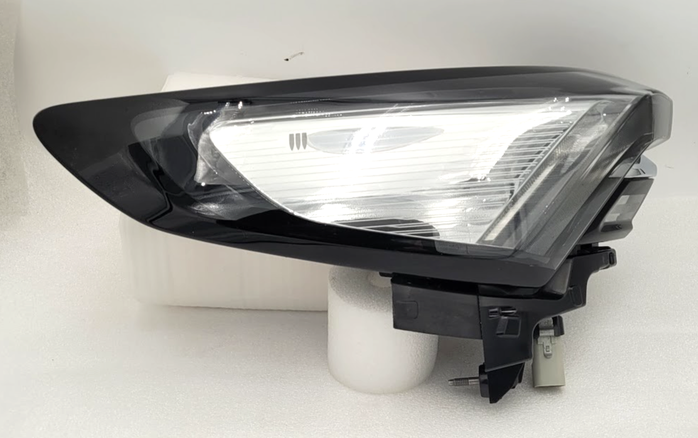 OEM 2025 Buick Enclave Avenir Full LED Left/Driver Outer Tail