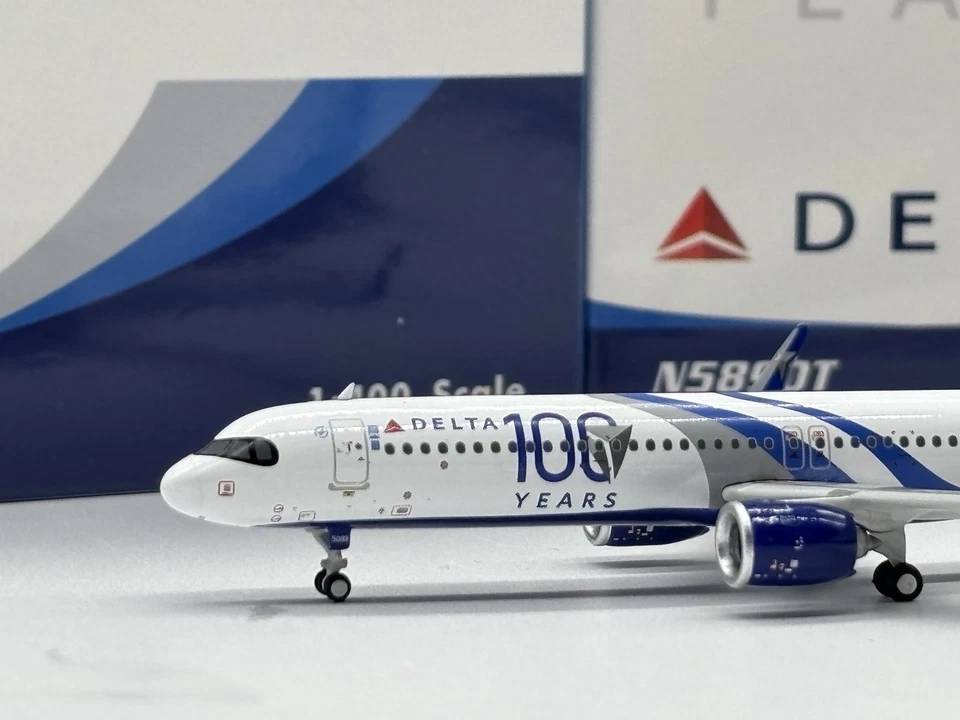 Delta Air Lines A321neo " 100th " Reg:N589DT 04639 Phoenix 1:400 Scale Diecast - Image 3 of 4