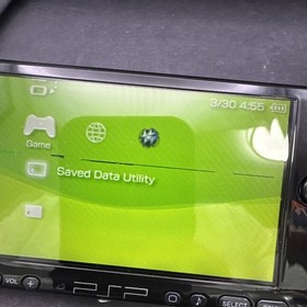 Sony PSP 3000 Piano Black - GOOD CONDITION + Official 4GB Card + Charger E2