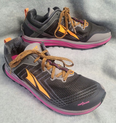 altra zero drop hiking shoes