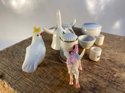 Mixed Lot of Dollhouse Minis: Cow Skull, Thimble, Bell, Unicorn, Chicken, Cups - Picture 2 of 11