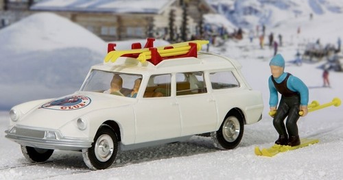 Corgi Toys Model Club 475 -Citroen Safari Corgi Ski Club - 2024 Reissue - Picture 4 of 7