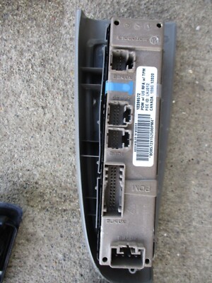 OEM Front Driver Master Power Window Door Mirror Switch 03-06 GM 