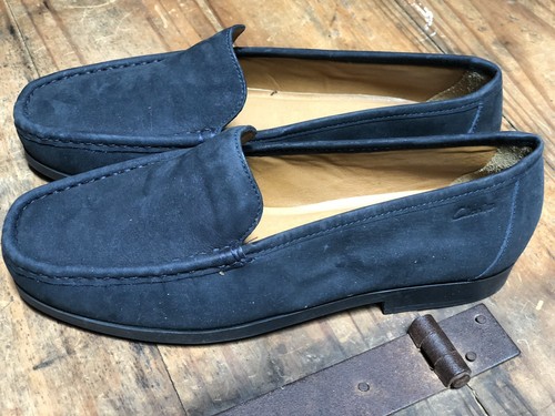 NWOT Clarks Artisan Navy Blue Leather 