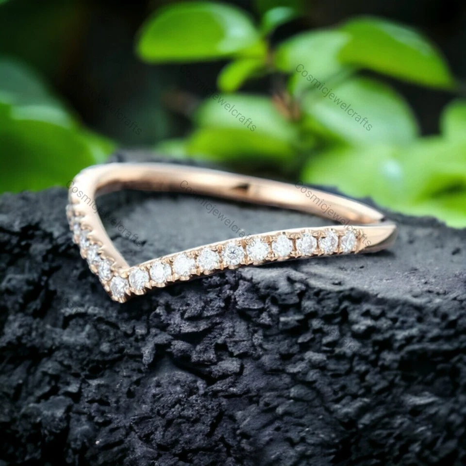 Alianza a juego de plata de ley 925 de oro amarillo curvada de circonita cúbica para boda Foto 4 de 4