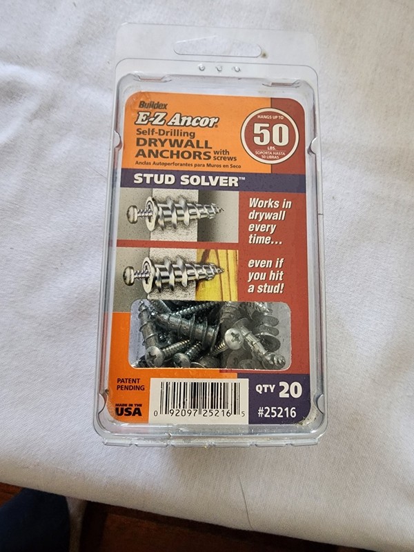 840.  EZ Anchor Stud Solvers, 20 Count, 50 Lb. Hold, New In Box