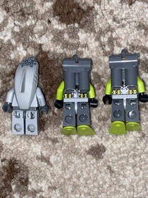 Lego Shark Warrior 8078 8060 8057 Atlantis and Diver 2 + 3 Minifigure Lot