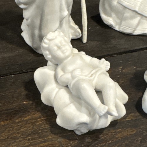 Vintage Avon Nativity Collectibles 9 White Porcelain in Boxes 1981-1983 - Picture 12 of 12
