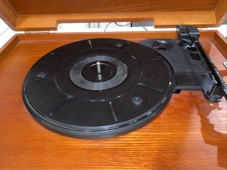 Vintage Style Crosley AM FM Radio Record CD Player Turntable Music Writer CR74 - Image 3 of 4