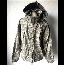 US Army Jacket Extreme Cold Wet Weather Gen III Layer 6 Universal Camo MEDIUM
