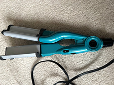 Bed Head Wave Artist Hair Waver w/ Indicator Light, Blue/Silver Electric