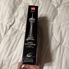 LEGO Architecture Seattle Space Needle (21003) - New Factory Sealed, Retired