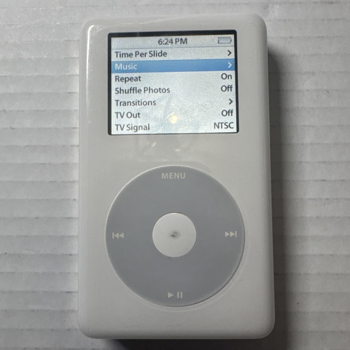 iPod classic 第4世代　20GB No.2 Apple iPod Classic 4th Generation White (20 GB) Works Great with