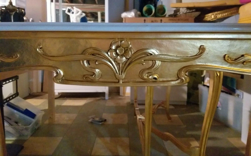  Mesa consola de madera tallada y espejo a juego *Solo recogida local* Foto 2 de 4