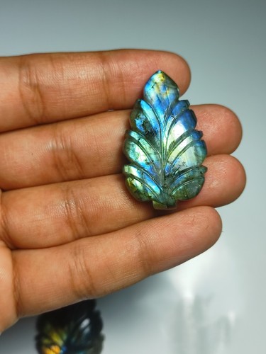 Beautiful carved labradorite leaf natural gemstone blue yellow excellent fire . - Picture 15 of 15