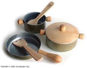 wooden play pots and pans