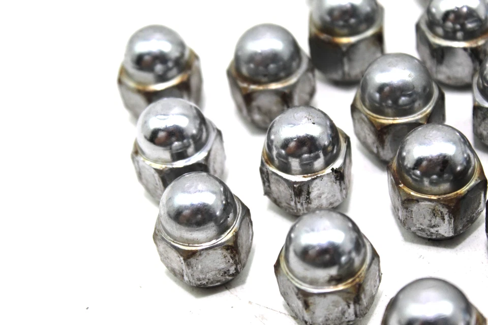 Комплект гаек ступицы колеса Subaru Forester 2009 - 2013 годов выпуска 20 от оригинального производителя - Изображение 4 из 4