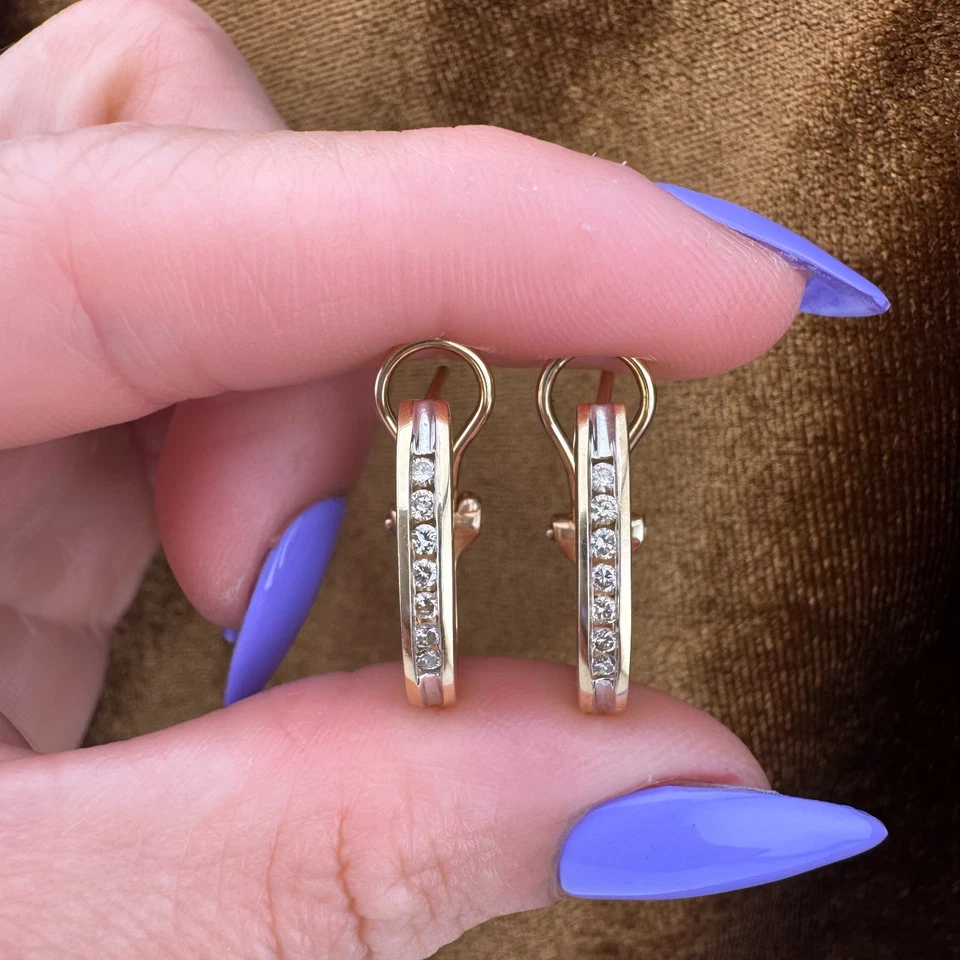 Vintage 14K Yellow Gold Diamond J Hoop Earrings w/ Omega Backs 0.28ctw - Image 3 of 4