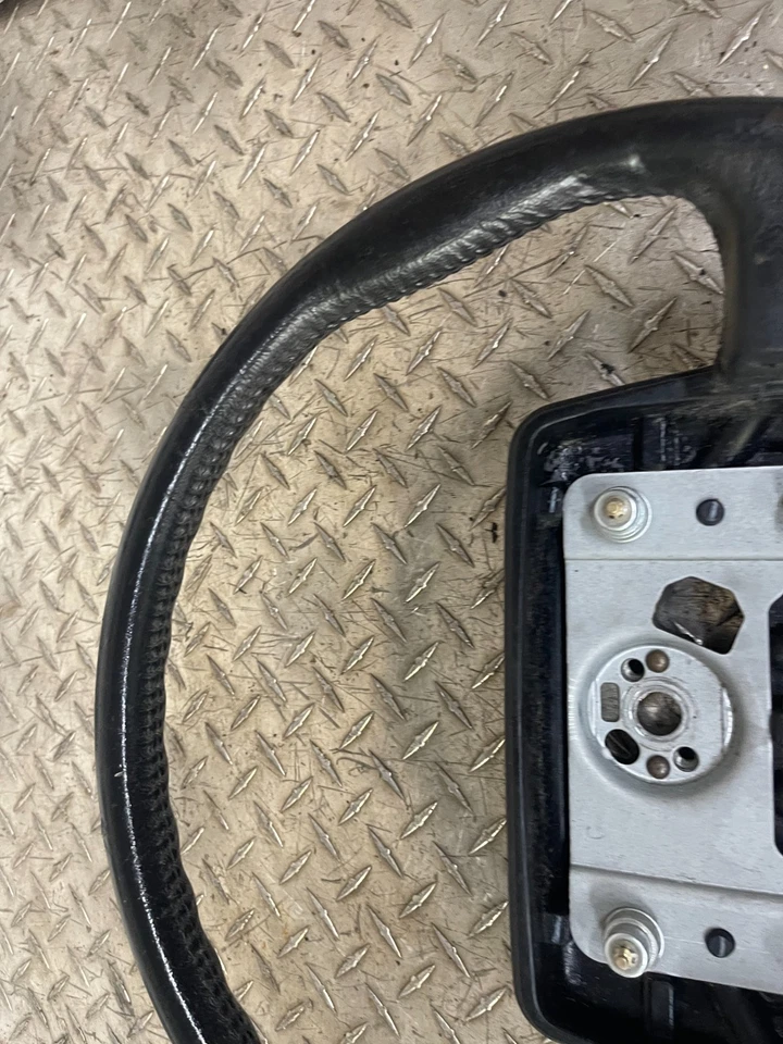 Volante 89-93 Cadillac Deville preto envolto em couro desgaste normal OEM - Imagem 4 de 4