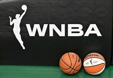 SUPER RARE 1997 WNBA Inaugural Season Commemorative Program New York Liberty